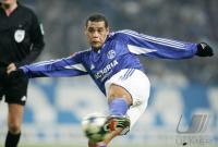 Fussball 1. Bundesliga: Schalke, RODRIGUEZ Einzelaktion am Ball