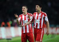 Fussball: DFB Pokal Finale: Bastian Schweinsteiger, Mark van Bommel (v. li.,FCB)