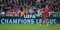 FUSSBALL INTERNATIONAL  CHL HALBFFINALE 11/12:  FC Bayern Muenchen - Real Madrid