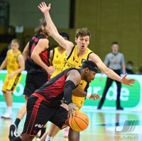 Basketball 2. Bundesliga 21/22: Tigers Tuebingen - Artland Dragons