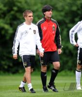 Fussball Deutsche Nationalmannschaft : Trainer Joachim Loew, Philipp Lahm (v. re., GER)