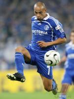 Fussball 1. Bundesliga: Schalke, VARELA Einzelaktion