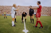 Fussball Gladbach - Bayern: Vogts, Beckenbauer