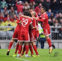 Fussball 1. Bundesliga Saison 17/18: FC Bayern Muenchen - 1. FSV Mainz 05