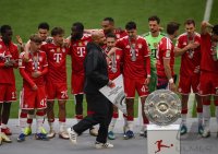 Fussball 1. Bundesliga 25/26: FC Bayern Muenchen 35. Deutschen Meisterschaft