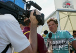 Tour de Suisse 2003 7. Etappe  Jan Ullrich (Bianchi) beim Interview