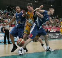 Basketball 1. Bundesliga  06/07 Walter Tigers Tuebingen  - Skyliners Frankfurt