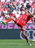 Fussball 1. Bundesliga Saison 16/17: FC Bayern Muenchen - SC Freiburg