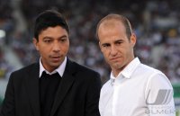 Fussball International  Testspiel:  Giovane Elber mit Mehmet Scholl (v. li.)