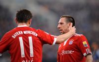 Fussball 1. Bundesliga: Ivica Olic, Franck Ribery (v. li., FCB)