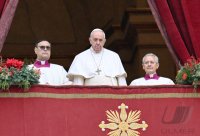 Rom; Papst Franziskus I. spricht den Urbi Et Orbi Segen