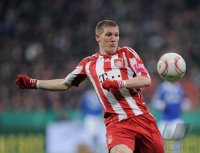 Fussball DFB Pokal 10/11 :  Bastian Schweinsteiger (FC Bayern Muenchen)