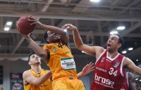 Basketball 1. Bundesliga 15/16 Hauptrunde: Walter Tigers Tuebingen - Brose Baskets Bamberg