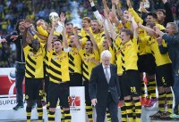 Fussball Bundesliga 14/15 Supercup Finale: JUBEL Borussia Dortmund