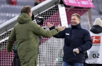 Fussball 1. Bundesliga Saison 21/22: FC Bayern Muenchen - Arminia Bielefeld