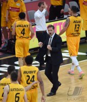 Basketball 1. Bundesliga 14/15 Hauptrunde:  Walter Tigers Tuebingen - Mitteldeutscher BC