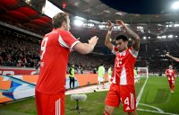 Fussball 1. Bundesliga  Saison  2025/2026  13. Spieltag 
VfB Stuttgart - FC Bayern Muenchen