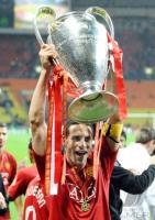 Fussball CHL  FINALE 2008  FERDINAND  (ManU) mit CHL Pokal