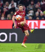 Fussball 1. Bundesliga Saison 21/22: FC Bayern Muenchen -  SC Freiburg