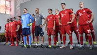 Fussball 1. Bundesliga 2015/2016: Fototermin beim FC Bayern Muenchen