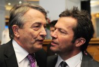 Fussball International Franz Beckenbauer bekommt den UEFA President s Award