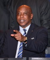 Fussball International  FIFA Ballon d Or 2015: Mosima Gabriel Tokyo Sexwale (Suedafrika)