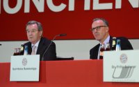 Fussball 1. Bundesliga : Jahreshauptversammlung FC Bayern Muenchen
