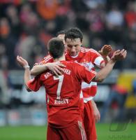 Fussball 1.Bundesliga 08/09  RIBERY und VAN BOMMEL (Bayern Muenchen)