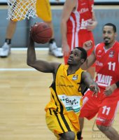 Basketball 1. Bundesliga 2012/2013: Walter Tigers Tuebingen  - s Oliver Baskets Wuerzburg