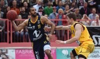Basketball 1. Bundesliga 14/15 Hauptrunde:  Walter Tigers Tuebingen - Alba Berlin