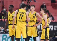 Basketball 2. Bundesliga 2021/2022: Tigers Tuebingen - ROEMERSTROM Gladiators Trier