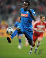 Fussball 1. BL Bayern-Hoffenheim; Zweikampf