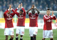 FUSSBALL SERIE A: Urby Emanuelson, Robinho, Ali Sulley Muntari, Stephan El Shaarawy (v. li., AC Mailand)