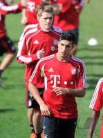 Fussball 1. Bundesliga 11/12: FC Bayern Muenchen Training in Doha