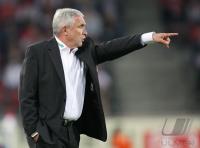 Fussball 2. Bundesliga: Koeln, LATOUR