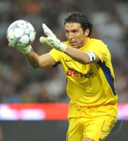 FUSSBALL Trofeo Luigi Berlusconi: Gianluigi Buffon (Juventus Turin)