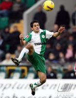 Fussball 1. Bundesliga: Wolfsburg, JOSUE Einzelaktion