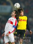Fussball Bundesliga: Stuttgar - Dortmund, Zweikampf