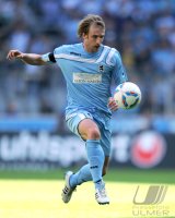 Fussball 2. Bundesliga:  Daniel Bierofka  (1860 Muenchen) am Ball
