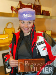 SKI   Weltcup   Aspen Damen Sonja Nef (SUI) ; beim Einkaufsbummel