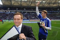 Fussball: 1. Bundesliga Saison 2010/2011: Schalke, HELDT und NEUER