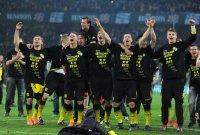 Fussball 1. Bundesliga :  Jubel nach dem SIEG zur Deutschen Meisterschaft