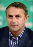 Fussball 1. Bundesliga, Saison 2012/2013, Pressekonferenz SV Werder Bremen zum Sponsoring Engagement von Wiesenhof