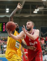 Basketball 1. Bundesliga 15/16 Hauptrunde: Walter Tigers Tuebingen - Telekom Baskets Bonn