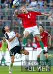 Fussball: Deutschland - Ungarn, Zweikampf