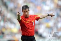 Fussball 1. Bundesliga:  Schiri Wolfgang Stark