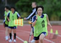 Fussball Frauen FIFA U 17  WM  2008 FIFA  Schiedsrichterin beim  Fitnesstest