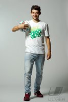 Fussball 1. Bundesliga, Saison 2011/2012: Matthias Zimmermann posiert im exklusiven Fotoshooting