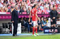 Fussball 1. Bundesliga Saison 2016/2017: FC Bayern Muenchen - FC Augsburg