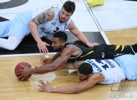 Basketball 1. Bundesliga 17/18 Hauptrunde: Walter Tigers Tuebingen - Eisbaeren Bremerhaven